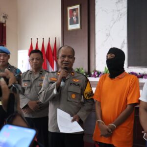 *Polres Mojokerto Kota Amankan Oknum Kades Diduga Lakukan Penipuan*