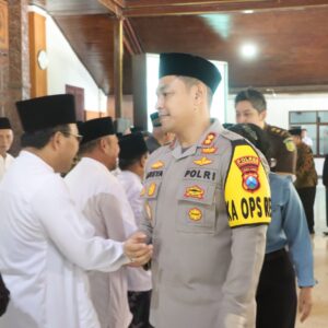 *Hadiri Pengukuhan Pengurus MUI Kecamatan, Kapolres Tulungagung Ajak Ulama Jaga Kamtibmas*
