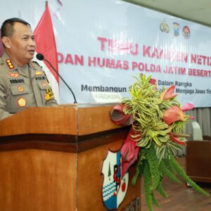 Buka Temu Kangen Netizen Kabidhumas Polda Jatim Beri Apresiasi WargaNet