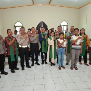 *Polres Jombang Gelar Minggu Kasih dengan Jemaat GKJW Jemaat Mutersari Bareng Jombang*