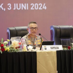 *Kapolda Jatim Pimpin Anev Sitkamtibmas untuk Kesiapan Operasi Mantab Praja Semeru 2024*