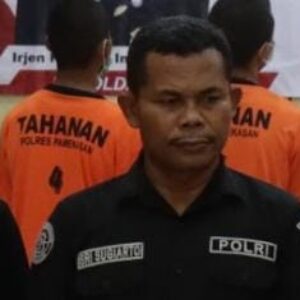 *Polres Tanjungperak Gelar Cangkrukan Kamtibmas Ajak Warga Jaga Kondusifitas Jelang Pilkada 2024*