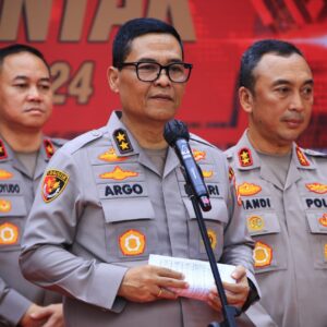 *Polri Bangun Fasilitas Air Bersih hingga Perbaiki Tempat Ibadah Sambut Hari Bhayangkara ke-78*