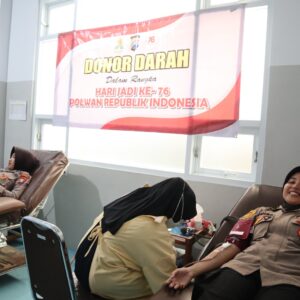 *Sambut Hari Jadi Polwan ke-76, Srikandi Bhayangkara Polres Mojokerto Gelar Donor Darah*