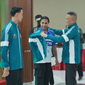 *Kapolda Jatim Berangkatkan Tim Bola Voli Ikuti Turnamen Kapolri Cup 2024 di Jabar*