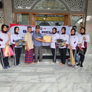 *Peringati Hari Jadi Polwan Ke 76, Polisi Wanita Polres Jombang Gelar Bakti Religi*