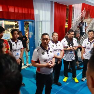 *Bermain Sempurna Tim Voli Putra dan Putri Polda Jatim Juara Zona 4 Kapolri Cup 2024*