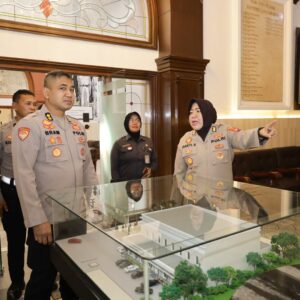 *Keberhasilan Pelayanan Publik Polrestabes Surabaya Jadi Percontohan*