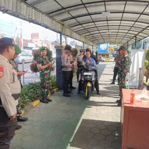 *Polresta Banyuwangi Tingkatkan Pengamanan Pelabuhan Ketapang saat KTT IAF di Bali*
