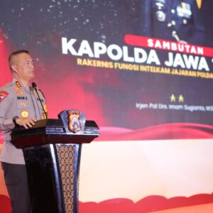 *Kapolda Jatim Buka Kegiatan Rakernis Ditintelkam, Jelang Pilkada Serentak*