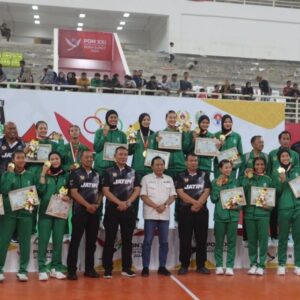 *Tim Voli Putri Jatim Sabet Medali Emas pada PON XXI Aceh Sumut*