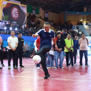 *Kapolda Jatim Resmi Buka Garuda Futsal League Bersama Kadindik*