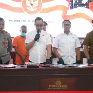 *Polres Mojokerto Kota Amankan Terduga Pelaku Pencabulan Anak*