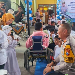 *Peduli Disabilitas, Polres Bondowoso Peringati Harlantas Bhayangkara ke – 69 di SDLB*