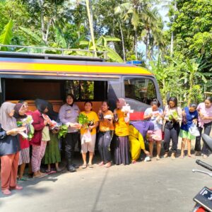 *Polresta Banyuwangi Sosialisasi Kamtibmas Jelang Pilkada Melalui Mobil Sayur*