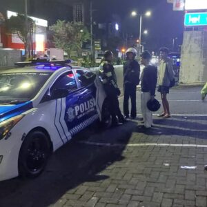 *Patroli Blue Light, Polresta Malang Kota Berhasil Cegah Balap Liar, 6 Motor Tak Sesuai Spectek Diamankan*