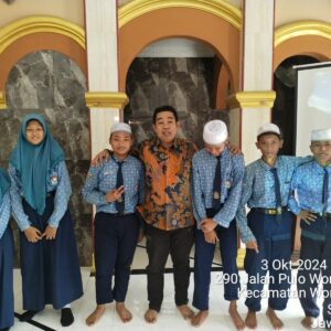 Tekan Penyebaran Narkoba, Ditresnarkoba Polda Jatim Gencarkan Penyuluhan ke Pelajar