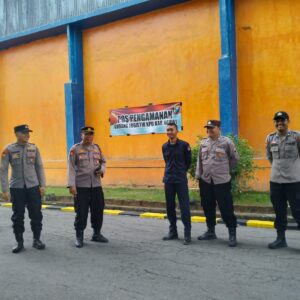 *Polres Ngawi Tingkatkan Pengamanan Gudang Logistik KPU Untuk Pilkada 2024*