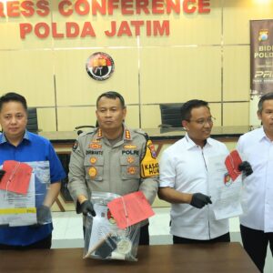 *Polda Jatim Amankan Babysitter, Tersangka Pemberi Obat Keras kepada Batita di Surabaya*