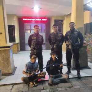 *Polrestabes Surabaya Amankan Pemuda Anggota Genk Antagonis*