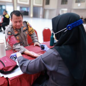 *Sambut Hari Jadi Humas Polri ke – 73 Polda Jatim Gelar Donor Darah*
