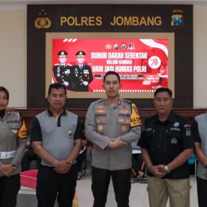*Bantu Pasokan Darah, Polres Jombang Ajak Anggotanya Donor*