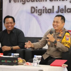 *Kolaborasi Polres dan Kominfo Gelar FGD bersama KKD Jatim untuk Pilkada 2024 Damai*