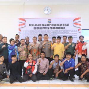 *Harkamtibmas Pilkada 2024 Perguruan Silat Gelar Ikrar Kesepakatan dan Komitmen Damai di Mapolres Probolinggo*