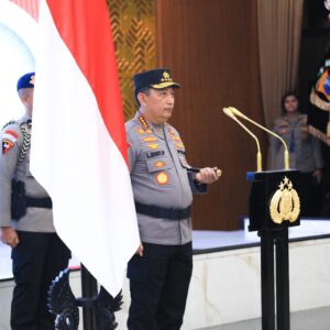 *Kapolri Pimpin Kenaikan Pangkat 4 Pati-Pamen Polri*