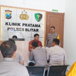 *Polres Blitar Gelar Rikkes untuk Kesiapan Pengamanan TPS Pilkada 2024*