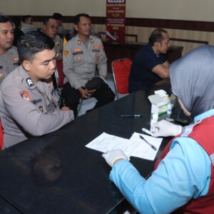 *Jelang Pengamanan TPS di Pilkada 2024 Polres Blitar Kota Lakukan Rikkes Personel*