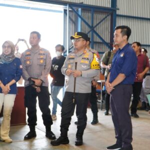 *Polres Pacitan dan KPU Lakukan Pengecekan Kesiapan Logistik Pilkada 2024 Jelang Coblosan*