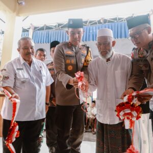 *Kapolres Jombang Resmikan Renovasi Gedung Polsek Diwek*