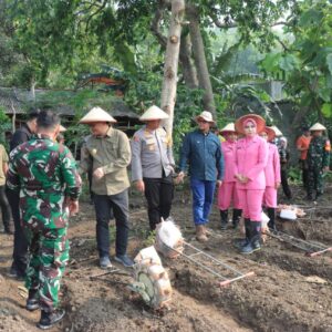 *Pemprov Jatim Kolaborasi dengan Polres Probolinggo Mantapkan Ruang Digital di Pilkada 2024*