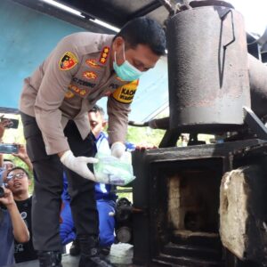 *Polresta Sidoarjo Musnahkan Barang Bukti Narkoba Senilai Rp 30 Miliar*