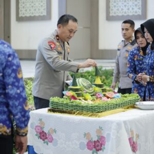 *HUT Korpri ke-53, Wakapolda Jatim : Mari Bersama Mensukseskan Visi Besar Indonesia*