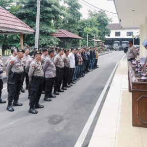 *101 Senpi Anggota Polres Jombang Diperiksa Guna Antisipasi Penyalahgunaan*