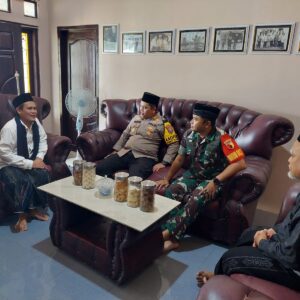 *Cooling System Pasca Pilkada 2024 Kapolres Sumenep dan Dandim 0827 Kunjungi Ponpes Al-Amien Tegal Putri*