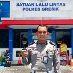 *Mengenang Mendiang Aiptu Jailani, Polisi Humanis, Jujur dan Tegas Anggota Polres Gresik yang Tilang Istrinya*