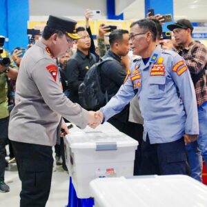 Kapolri Cek Kesiapan Terminal Hingga Wisata di Solo Jelang Nataru