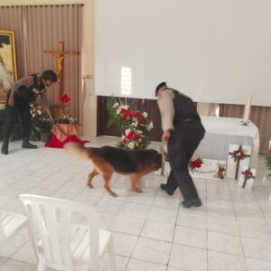 *Jelang Misa Natal, Polres Jombang Lakukan Sterilisasi Gereja*