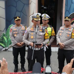 *Antisipasi Arus Balik Libur Nataru Polda Jatim Siapkan Pola Pengaturan Jalur Lalin*