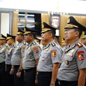 Kapolri Pimpin Upacara Kenaikan Pangkat untuk 10.548 Perwira Polri