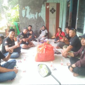 Wartawan Jombang Gelar Gebyar Tumpeng Bentuk Silaturrohim Untuk Mempererat Tali Persaudaraan dan Makan Bersama