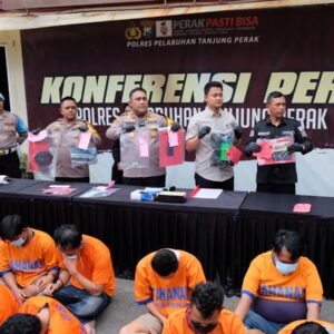 *Polres Tanjungperak Ungkap 13 Kasus Kriminalitas di Awal Tahun 2025, Amankan 14 Tersangka*