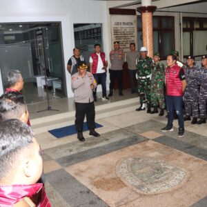 *Harkamtibmas, Personel Gabungan Polresta Banyuwangi Gelar Razia Tempat Hiburan Malam*