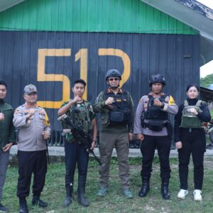 Kasatgas Humas Ops Damai Cartenz Kunjungi Pos Brimob di Oksibil dan Serambakon, Berikan Motivasi kepada Personel