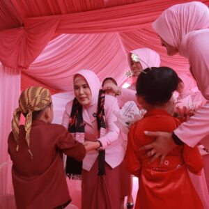 *YKB Jatim Berbagi Makanan Bergizi di TK Kemala Bhayangkari 45 Kalipang Blitar*
