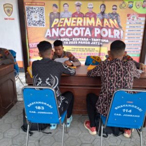 *Ulama Pengasuh Ponpes di Jombang Dukung Seleksi Anggota Polri Jalur Hafidz Qur’an*