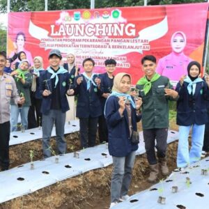 *Kolaborasi Mahasiswa UIN Malang Bersama Polda Jatim Wujudkan Ketahanan Pangan Nasional*